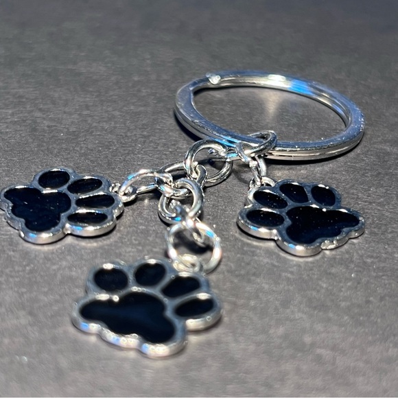 Paw Print Bag Charm Keychain - Picture 2 of 5